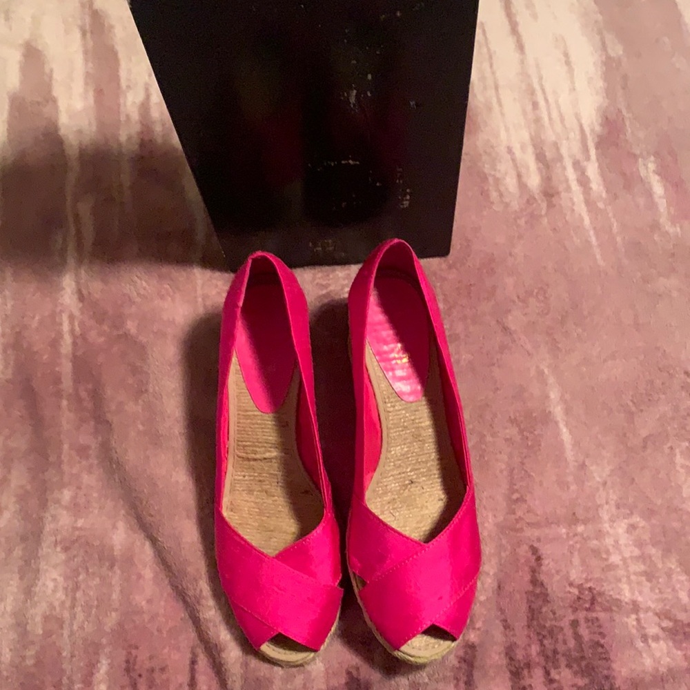 Ralph Lauren fuschia silk shantung espadrilles, size 9.5